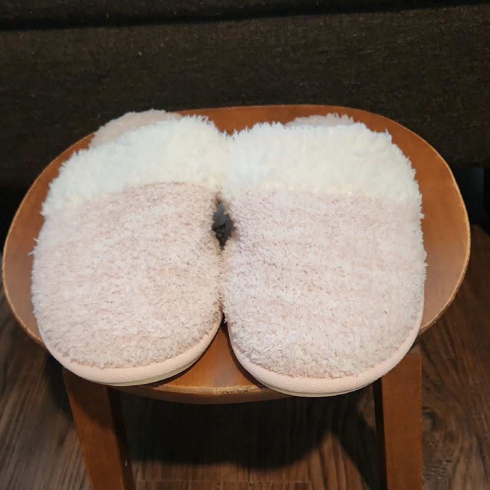 NEW Barefoot Dreams Cozy Chic Women's Malibu Slippers In Dusty Rose/White MEDIUM